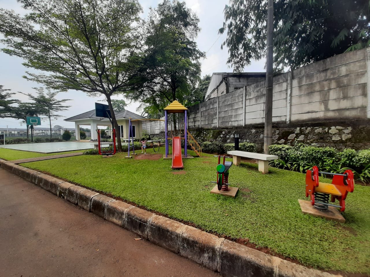 RUMAH SUMMARECON BEKASI, SRIMAYA RESIDENCE, DIJUAL CEPAT, TANPA PERANTARA, BU - 3