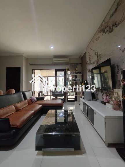Rumah bagus terawat di Cilandak Jakarta Selatan - 12