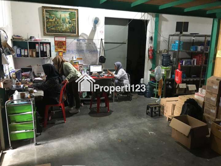 Gudang dan Kantor Jl Tenggilis Tengah Belakang Raya Jemursari - 4