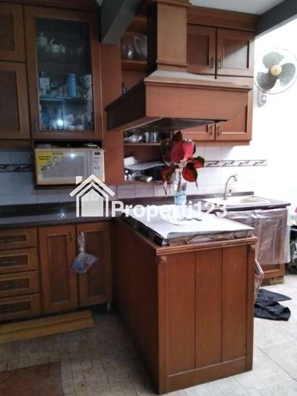 Rumah 2 lantai - 2