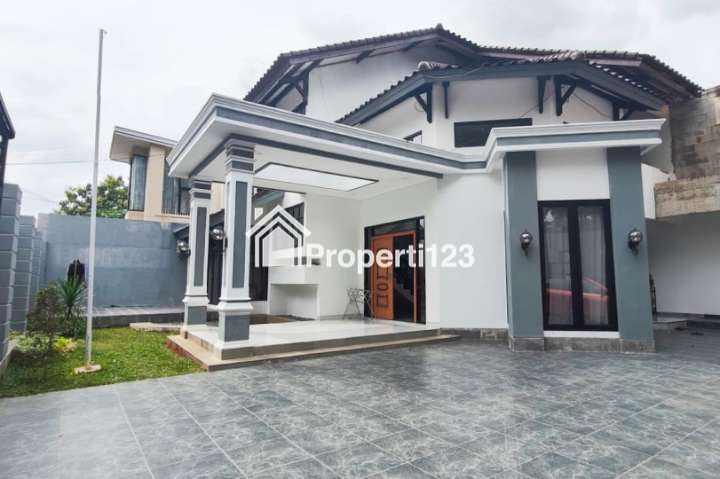 Rumah Mewah Perumahan Palem Kartika Bambu Apus Jakarta Timur - 2