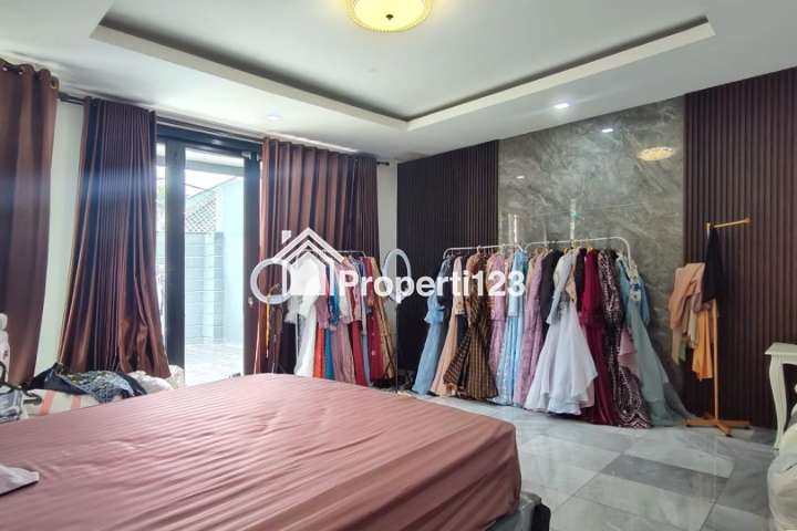 Rumah Mewah Perumahan Palem Kartika Bambu Apus Jakarta Timur - 8