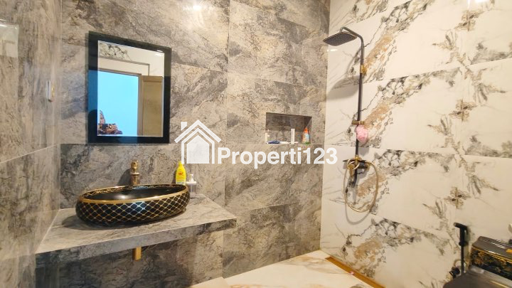 Rumah Mewah Murah di Palem Kartika Bambu Apus Jakarta Timur - 7