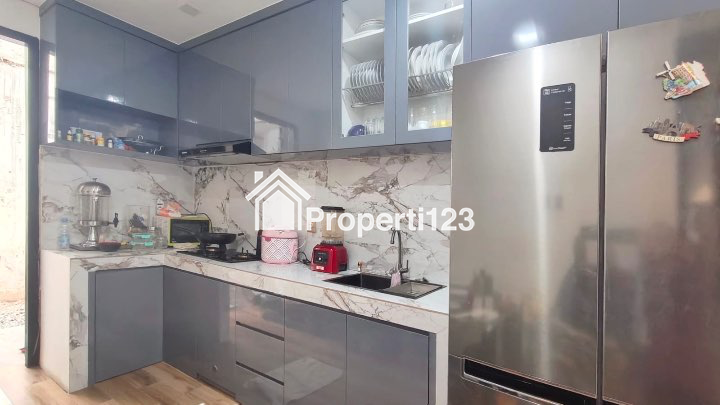 Rumah Mewah Murah di Palem Kartika Bambu Apus Jakarta Timur - 8