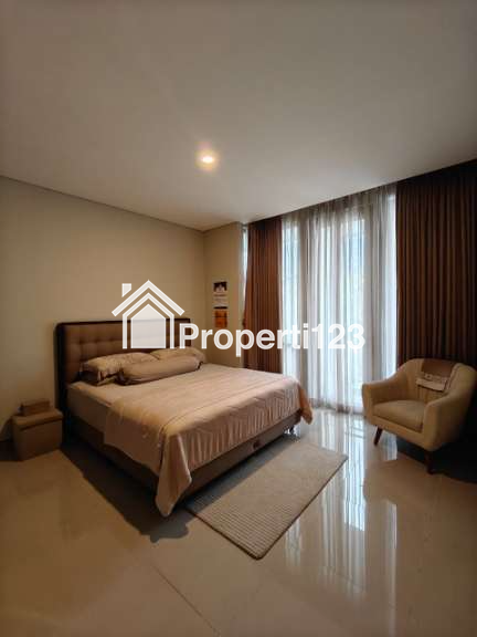 Rumah semi furnished fasilitas lengkap di Premiere Estate Jatiwarna - 11
