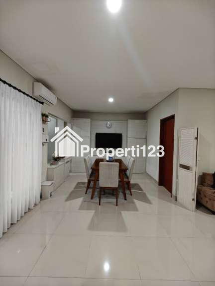 Rumah semi furnished fasilitas lengkap di Premiere Estate Jatiwarna - 7