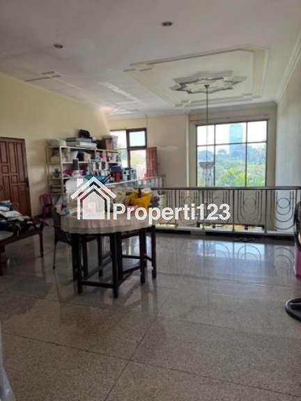 Rumah Long Golf View Raya Bukit Darmo Golf Mainroad Termurah - 4