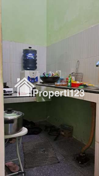 Rumah second terawat di Tanah Baru Depok - 7