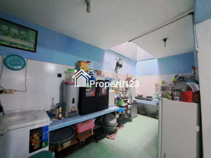 Rumah Hadap Timur Kota Harapan Indah Bekasi - 7