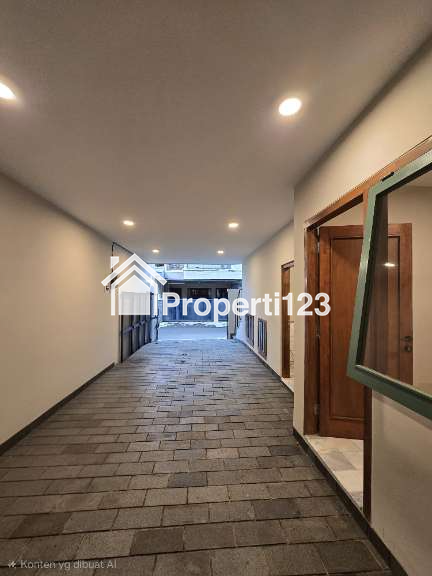 Rumah baru design modern natural tropis di Cipinang Rawamangun Jaktim - 13