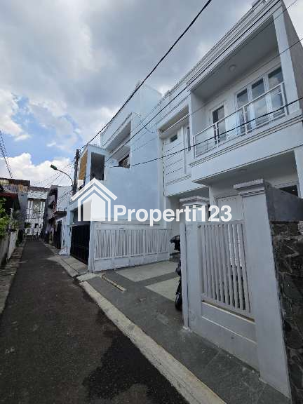 Rumah baru dalam komplek di Pondok Kelapa Jaktim - 11