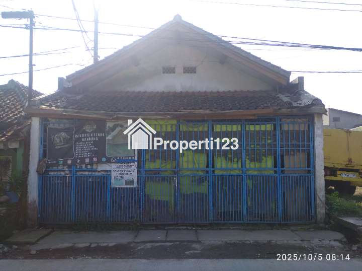 DIJUAL RUMAH SEMI USAHA – LOKASI STRATEGIS DEPAN PABRIK! - 1