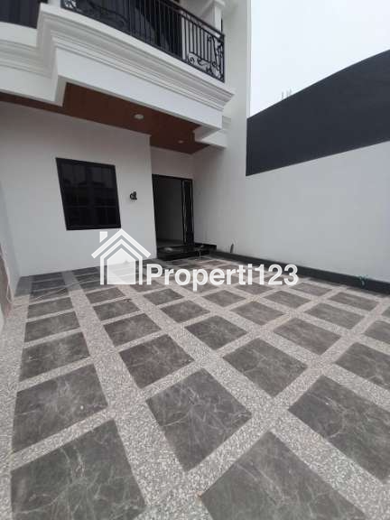 Rumah baru dalam komplek Jatiwaringin Pondok Gede Bekasi - 2