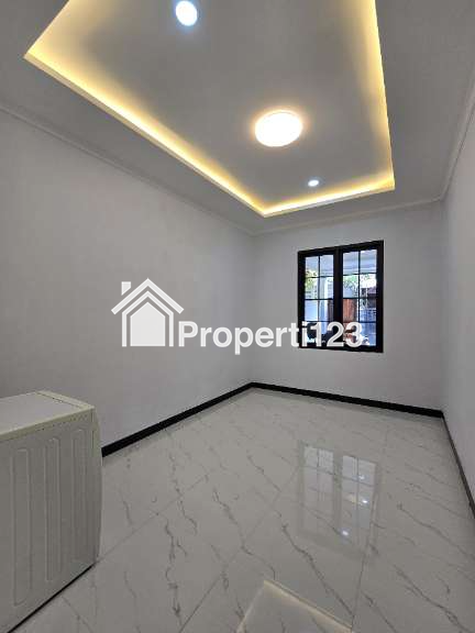 Rumah baru 2 lantai di Komplek Kav DKI Pondok Kelapa Jaktim - 4