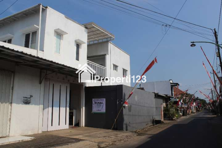 (BWI A.454) Dijual Rumah dan Ruko Strategis Pinggir Jalan di Desa Setail, Kec. Genteng, Kab. Banyuwangi - 1