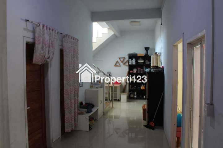 (BWI A.454) Dijual Rumah dan Ruko Strategis Pinggir Jalan di Desa Setail, Kec. Genteng, Kab. Banyuwangi - 4