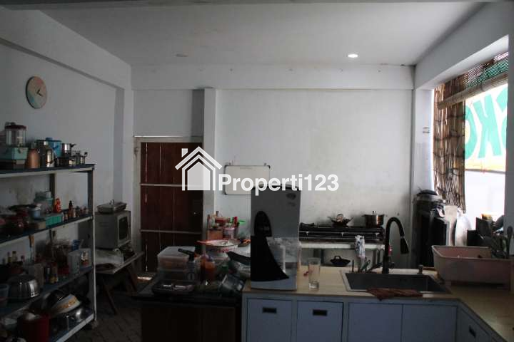 (BWI A.454) Dijual Rumah dan Ruko Strategis Pinggir Jalan di Desa Setail, Kec. Genteng, Kab. Banyuwangi - 6