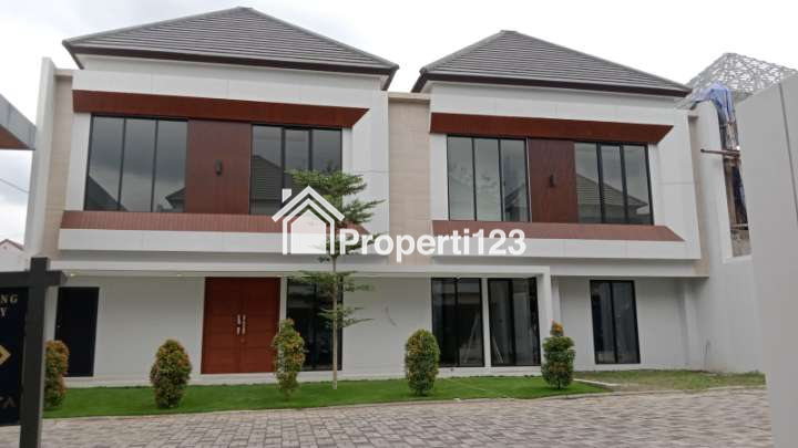 Rumah Mewah 2 Lantai timur Jl Kaliurang KM 7,5 - 2