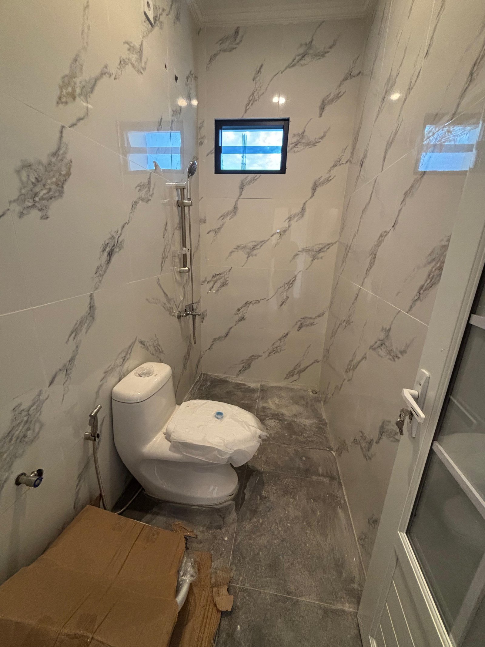 Rumah baru dalam komplek akses tol Jatiwaringin - 17