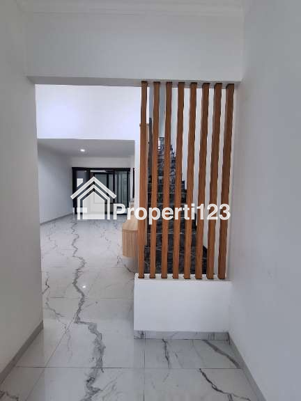 Rumah baru siap huni di Cempaka Putih Jakpus - 8