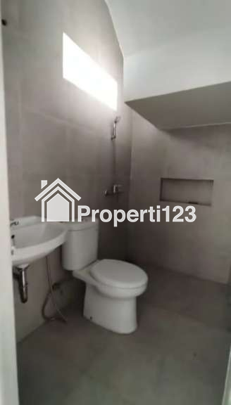 Rumah Kawasan Babatan Pantai Dekat Kampus ITS Surabaya - 3