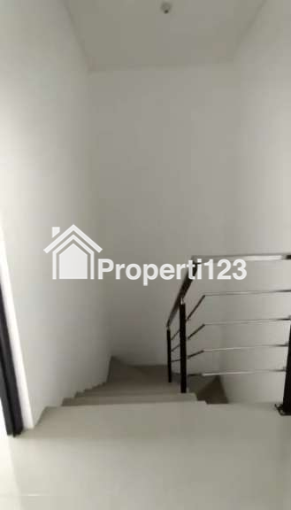 Rumah Kawasan Babatan Pantai Dekat Kampus ITS Surabaya - 5