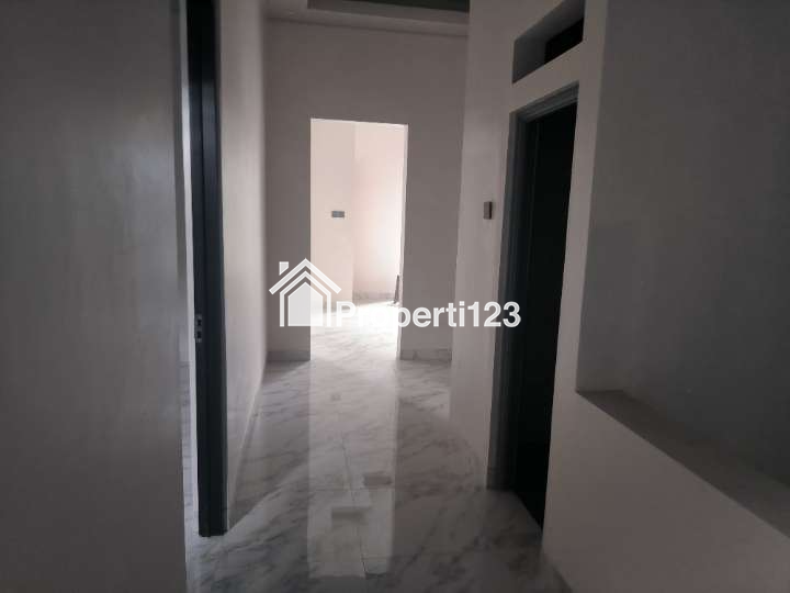 Rumah Bambu Apus Jakarta Timur - 8