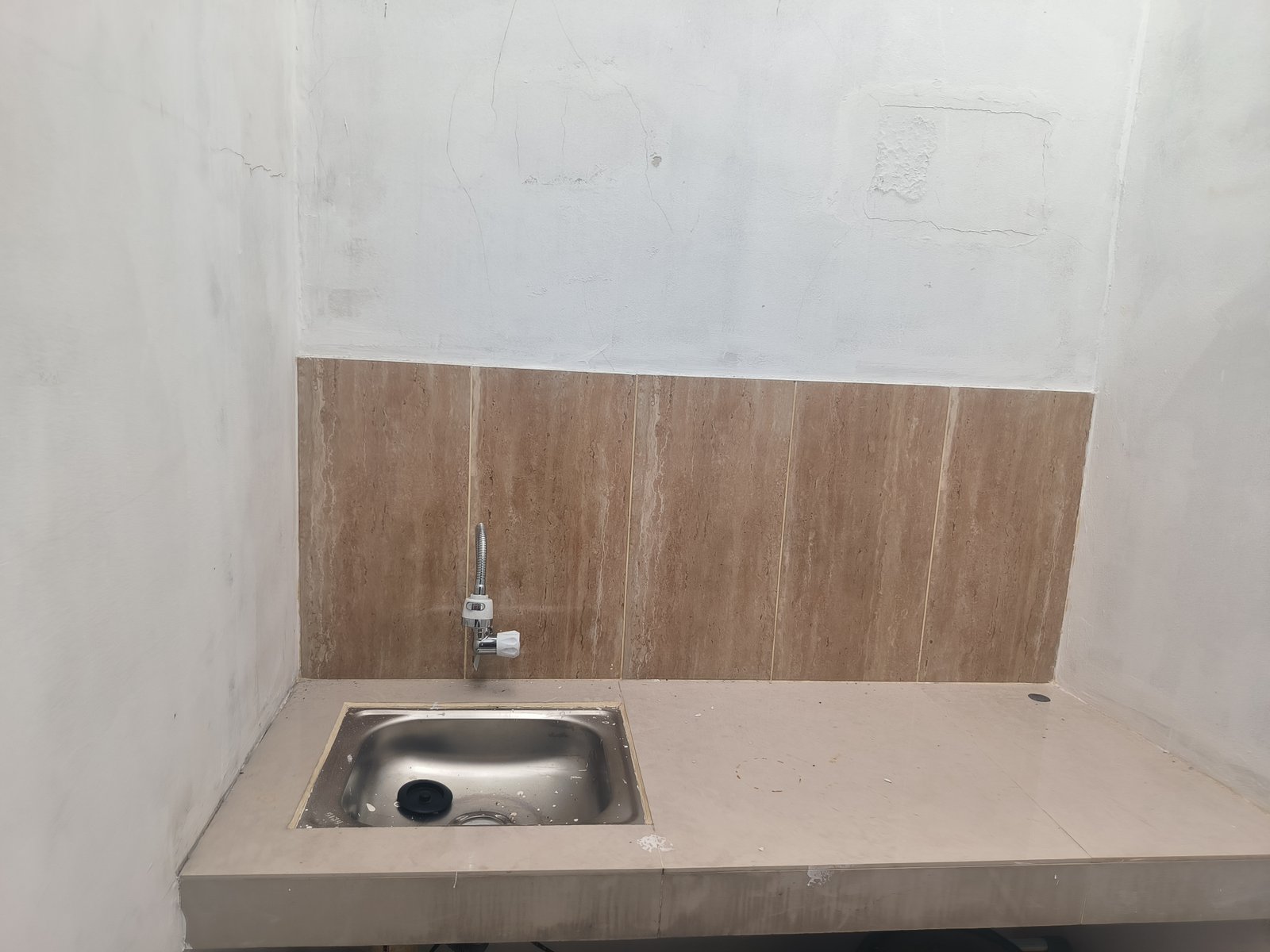 Rumah Modern DP Nol Rupiah Tapos Depok - 13