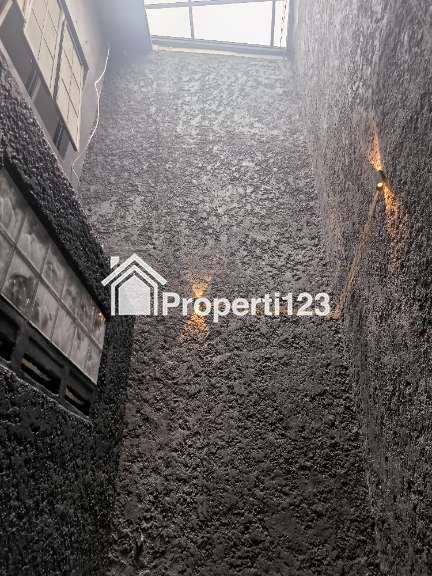 Rumah Bambu Apus Jakarta Timur - 6