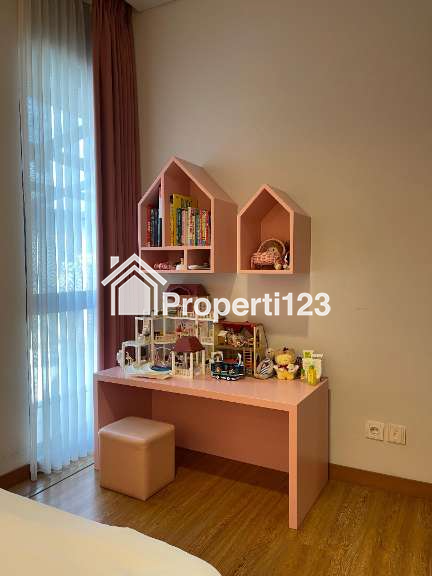 Dijual Rumah Mewah 3 Lantai Cluster Caelus - Greenwich Park, BSD City - 10