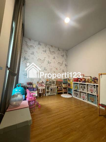 Dijual Rumah Mewah 3 Lantai Cluster Caelus - Greenwich Park, BSD City - 8