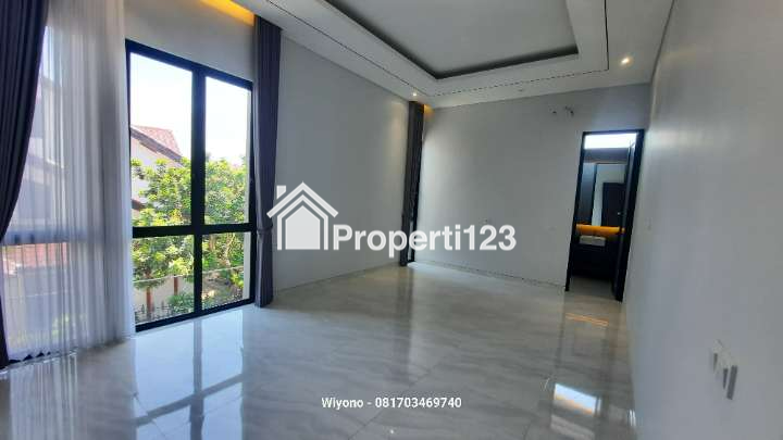 Rumah Dekat MERR di Manyar Indah Surabaya - 8