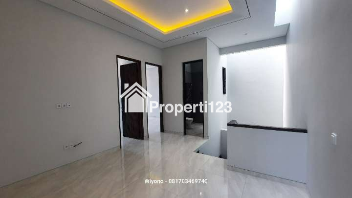 Rumah Dekat MERR di Manyar Indah Surabaya - 6