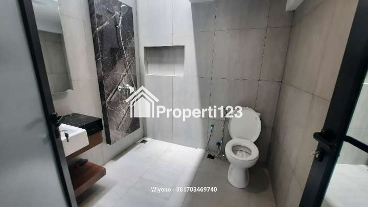 Rumah Dekat MERR di Manyar Indah Surabaya - 5