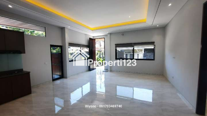 Rumah Dekat MERR di Manyar Indah Surabaya - 3