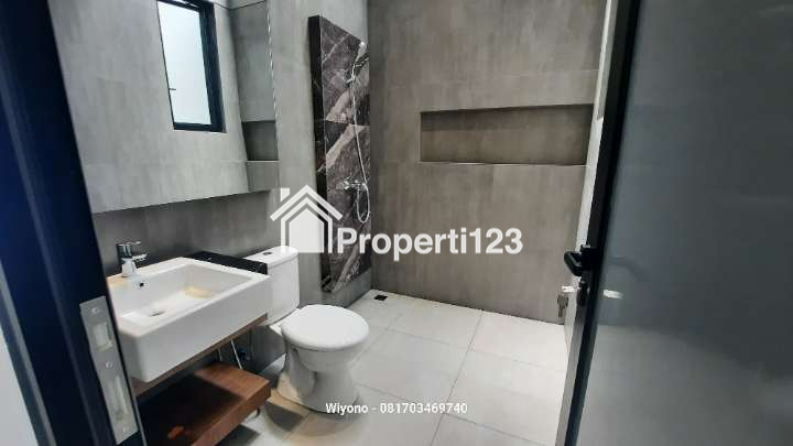 Rumah Dekat MERR di Manyar Indah Surabaya - 12