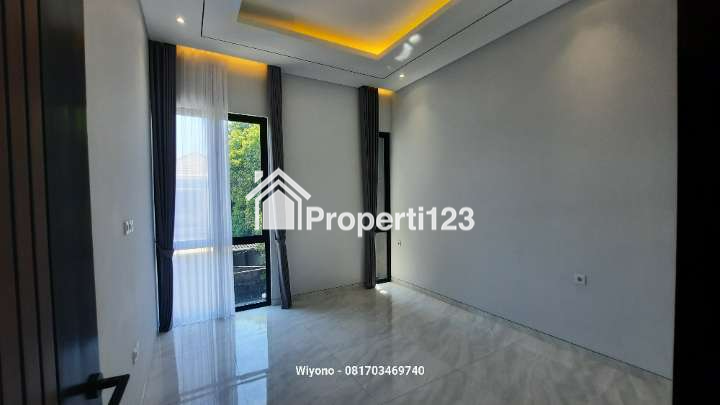 Rumah Dekat MERR di Manyar Indah Surabaya - 11