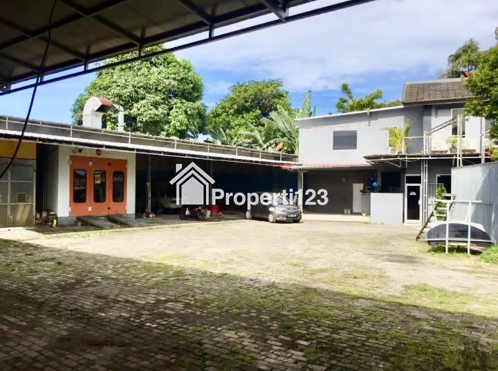 Dijual Bengkel atau Ruang Usaha Pinggir Jalan di Pekayon Bekasi - 2