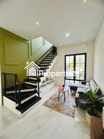 Dijual Rumah 2 Lantai dengan Fasad Klasik Modern di Nusa Loka, BSD City - 6
