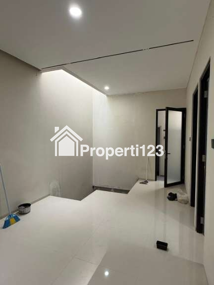 Dijual Rumah Baru 2 Lantai Sektor 14.5 Bergaya Konteporer di Nusa Loka, BSD City - 4