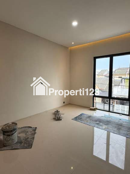 Dijual Rumah Baru 2 Lantai Sektor 14.5 Bergaya Konteporer di Nusa Loka, BSD City - 6
