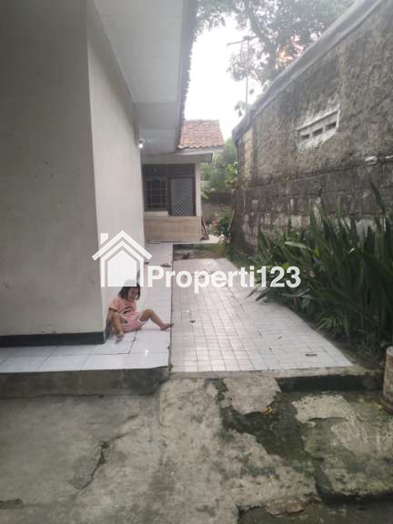 Rumah Strategis Jalan Raya Utama - 3