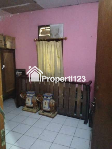 Rumah Strategis Jalan Raya Utama - 6