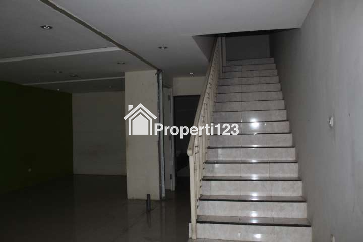 (BWI A.446) Disewakan Ruko di Kel. Pakis Kec. Banyuwangi Kab. Banyuwangi - 4