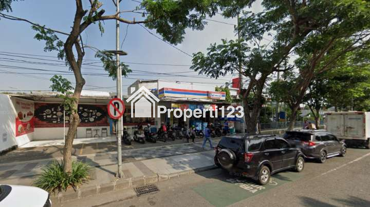 Rumah Usaha Raya Ahmad Yani Ayani Surabaya Deretan Trans Icon - 4