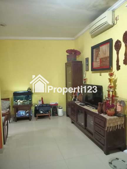 Rumah 2Lt cash/kpr dalam perumahan Puri Mas Depok - 4