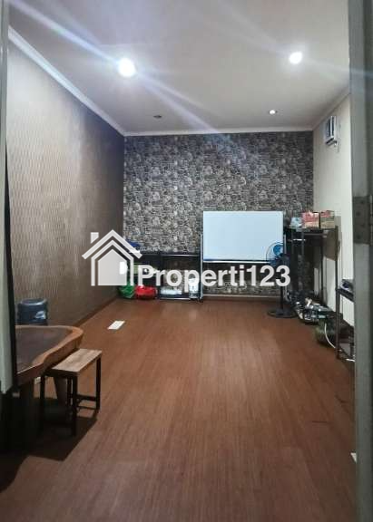 Ruko Rapi Siap Usaha Jalan Raya Candrabaga Pondok Ungu Bekasi - 5