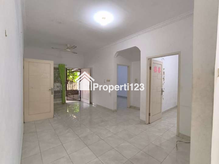 Rumah 3 Kamar Tidur Dekat Sekolah Harapan Indah Bekasi - 3