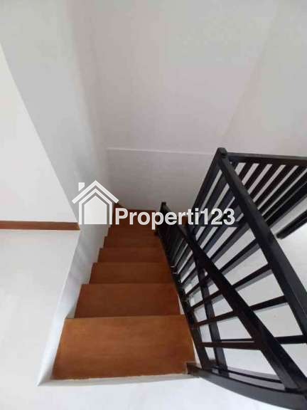 Town House Scancinavian Jakarta Timur - 6