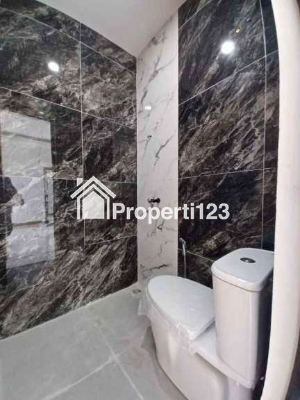 Town House Scancinavian Jakarta Timur - 5